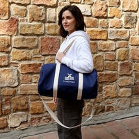 Sac fourre-tout de sport en toile personnalisé avec logo, sac de voyage design avec sangle en sangle verte, sac à main cylindrique blanc crème, style sportif