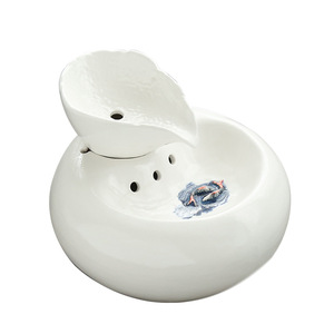 Bebedero de Agua para Mascotas de Cerámica con Forma de Hoja, Filtro de Circulación Automática, Dispensador de Agua para Gatos - Product Image 4