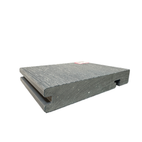 Planches de terrasse en WPC co-extrudées à double couche, anti-rayures, antidérapantes, en bois-plastique, pour bord de piscine et application en jardin côtier