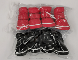 Botas Impermeáveis para Cães de Inverno, Estilo Clássico Luxuoso, Moderno, com Estampa e Forro Luxuoso em PU para Uso Quente - Product Image 6