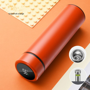 Bouteille d'eau isotherme en acier inoxydable, simplicité et haute valeur esthétique, idéale pour la maison, la voiture ou comme cadeau. - Product Image 4