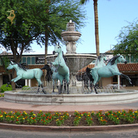 Statue de cheval en bronze antique Modèle de cheval arabe imprimé sur mesure en métal plaqué avec des thèmes d'ange et d'anime