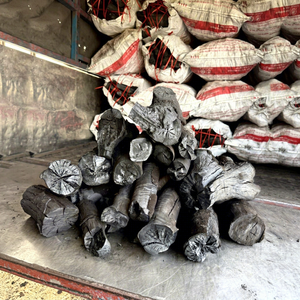 Carbón de madera de lichi de Vietnam, proveedor OEM KAW, carbón natural de madera dura para uso en restaurantes y barbacoas, 7000-8000 Kcal/kg, 80-90% de carbono fijo, 3-5 - Product Image 2