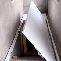 Porte électrique escamotable sur mesure, couvercle invisible télécommandé pour sous-sol