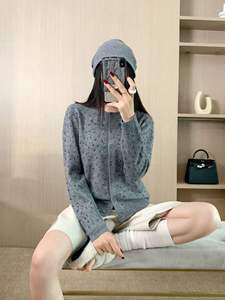 Suéter Cárdigan de Punto para Mujer, Cuello Redondo, Estampado <span class=keywords><strong>Floral</strong></span> Pequeño, Digital, 2026 - Product Image 4