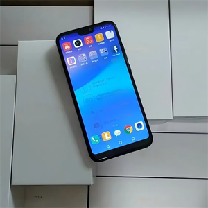 Utilizado para <span class=keywords><strong>Huawei</strong></span> <span class=keywords><strong>P20</strong></span> <span class=keywords><strong>Lite</strong></span> 4 + 128GB Smartphone 5,84 pulgadas Dual 3G/4G LTE Network Teléfono móvil de segunda mano para redes 3G/4G LTE - Product Image 3