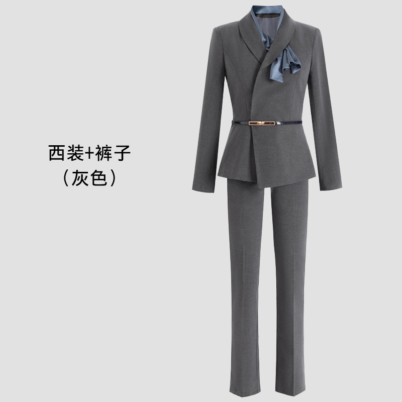 Costume gris écharpe ceinture pantalon