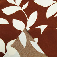 Tissu tissé imprimé Cey 100% polyester fourni comme matière première textile pour la production de vêtements de mode