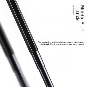 Paraguas de Viaje Plegable de Doble Uso con Protección Solar UV Manual, Recubierto en Negro, con Diseño de Fresa de Dibujos Animados, 8 Varillas - Product Image 4