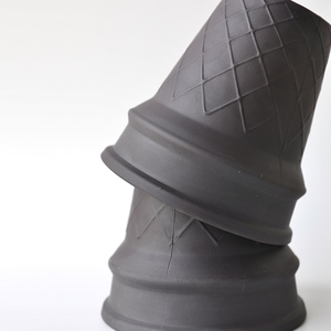 Maceta de Cerámica Rústica Esmaltada en Forma de Cono, Linda, Blanca y Negra, Transpirable, con Orificio de Drenaje para Suculentas de Hogar como Hoya Carnosa - Product Image 2