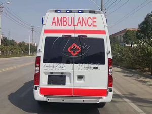 Ambulance compacte F0RD pour le transport de patients dans les communes rurales, service de premiers secours médicaux - Product Image 5