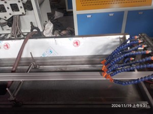 UPVC <span class=keywords><strong>PVC</strong></span> cửa khung cửa sổ hồ sơ máy làm/hồ sơ dây chuyền sản xuất/thiết bị máy đùn - Product Image 5