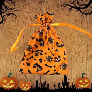 ถุงผ้าออร์แกนิคแบบมีเชือกผูกสำหรับใส่ของขวัญฮาโลวีน ปักโลโก้ สร้อยข้อมือ นาฬิกา ต่างหู ของตกแต่ง พิมพ์สกรีน - Product Image 6