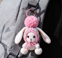 Porte-clés en crochet lapin à carreaux de grand-mère, jouet en peluche doux personnalisé, porte-clés durable, décorations en crochet écologiques personnalisées