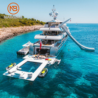 Grand toboggan gonflable pour yacht avec coussin de sécurité, toboggan aquatique flottant personnalisé pour yacht de luxe, bateau-maison, activités de parc aquatique