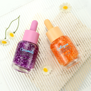 Essence éclaircissante pour la peau à la vitamine C OEM/ODM contenant de la nicotinamide, renforce la barrière cutanée, hydrate pour les soins de la peau féminine - Product Image 6