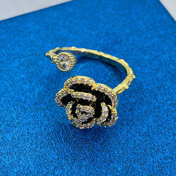 แหวนกุหลาบดำ Tj4 * ทอง