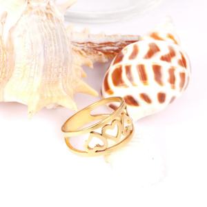 Anillo de compromiso y boda de acero inoxidable, impermeable, hueco y grueso, chapado en oro PVD de 18K, para mujer. - Product Image 3