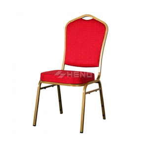 Chaise de banquet en aluminium empilable dorée pour hôtel, en vente - Product Image 1