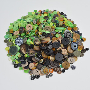 Nhà Máy Giá Nhựa Nút 300G Túi 100 Để 1000Pcs Hỗn Hợp Kích Thước 4-Lỗ Phế Liệu Đặt Phòng Trang Phục May Trang Trí Tự Làm Nút - Product Image 5