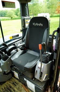 Excavatrice sur chenilles hydraulique Kubota KX057-4 d'occasion 2019 avec peu d'heures de fonctionnement, prête à être expédiée dans le monde entier pour la construction - Product Image 5