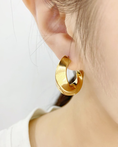 <span class=keywords><strong>Orecchini</strong></span> a Cerchio in <span class=keywords><strong>Oro</strong></span> Massiccio 18K per Donne, Vero <span class=keywords><strong>Oro</strong></span> Giallo 18K, <span class=keywords><strong>Orecchini</strong></span> Chunky Huggie, <span class=keywords><strong>Gioielli</strong></span> in <span class=keywords><strong>Oro</strong></span> Massiccio 3D, <span class=keywords><strong>Gioielli</strong></span> Au750 - Product Image 6