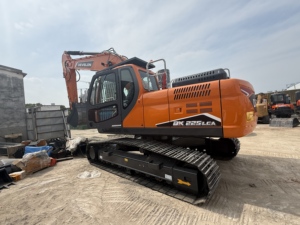 รถขุดตีนตะขาบ Doosan DX225 มือสอง ราคาถูก ของแท้จากเกาหลี รุ่น DX225 - Product Image 4