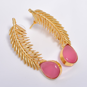 Belle boucle d'oreille en laiton plaqué or 14 carats avec pierres précieuses faite à la main pour femmes fournisseur de bijoux en laiton avec pierres précieuses bijoux en laiton antique - Product Image 4