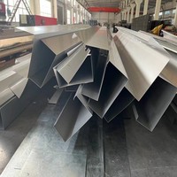 Gouttière de drainage de toiture en acier inoxydable 304 316L laminée à chaud pour toitures d'ateliers et d'usines