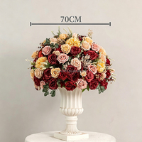 Rangkaian Bunga Pernikahan Merah Kuning dan Merah Muda, Centerpiece Bola Bunga Warna Ivory dan Burgundy