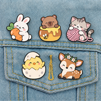 En gros : Pin's de revers personnalisés, badges métalliques avec support, pin's en émail souple ou dur à thème dessin animé
