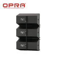 Système de sonorisation professionnel de type Line Array série W avec caisson de basses pour scène de concert et installation fixe