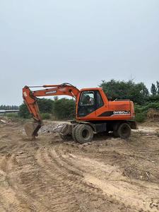 Original Korea imported 15 Ton wheel excavator used Doosan DH150W-7 rubber <b>tyre</b> excavating <b>machine</b> - Product Image 4