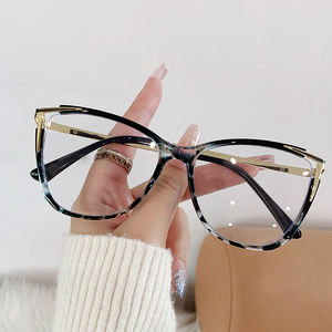 Nuovi Occhiali Fotocromatici 2024 con Logo Personalizzato, Montatura Retrò in Metallo Blu Stile <span class=keywords><strong>Cat</strong></span>& # Occhiali da vista - Product Image 6