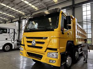 Camion benne HOWO 8x4 Sinotruck, 12 roues, LHD, avec caméra, poids lourd, boîte manuelle, conduite à gauche - Product Image 2