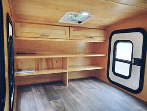 Best Seller Camper Trailer Hojas de aluminio Off Road Caravan con cocina al aire libre AU Standard Caravan para la venta - Product Image 4