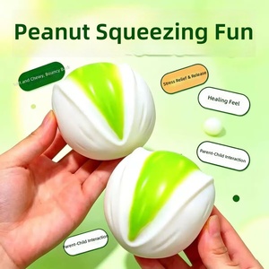 Bestseller Coreano: Giocattolo Antistress in Gomma Fatto a Mano Stile Pistacchio; Crea le Tue Palline Croccanti e Morbide; Disponibile - Product Image 4