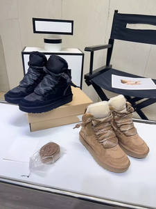 Pantoufles d'intérieur pour femmes en laine douce et en <span class=keywords><strong>cuir</strong></span> fendu avec fourrure de mouton pour femmes de créateur à la mode très vendues - Product Image 3