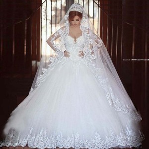 S103A New Fashion High Quality Wholesale Sexy Customize Bride Gown Wedding <b>Dress</b> - Product Image 2