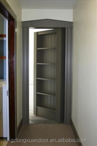 Bibliothèque coulissante moderne en bois avec porte cachée en bois massif - Conception de porte secrète pour un usage en appartement - Product Image 3