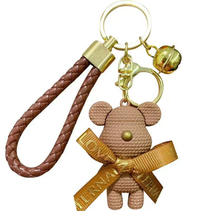 Porte-clés QYS en PVC motif ours mignon, breloque de sac dessin animé, porte-clés léger avec sangle tressée et grelot, pendentif - Product Image 1