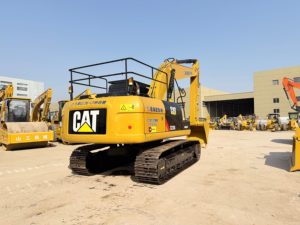 Excavatrice sur chenilles longues CAT 323DL d'occasion à faible nombre d'heures de fonctionnement, 23 tonnes, pelle hydraulique Caterpillar d'origine - Product Image 6