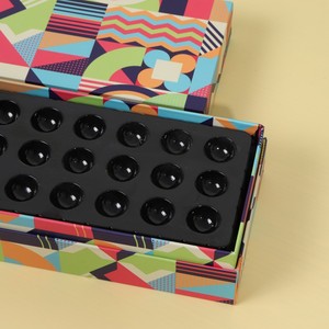Cajas de impresión de nuevo diseño para bombones chocolates galletas dulces 300 GSM caja de papel embalaje caja de regalo de <span class=keywords><strong>Chocolate</strong></span> caja de papel - Product Image 3