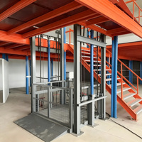 Plateforme élévatrice hydraulique verticale sur rail pour usage industriel, personnalisable, pour le levage de marchandises et de charges
