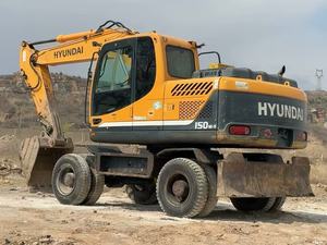 Excavatrice sur pneus multifonction originale de Corée Hyundai 150W-9 haute efficacité Hyundai 140w 60w 210W en bon état en vente - Product Image 3