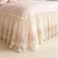 Ensemble de literie romantique, housse de couette brodée de fleurs, jupe de lit en dentelle à volants, plusieurs tailles disponibles, personnalisable pour la chambre à coucher
