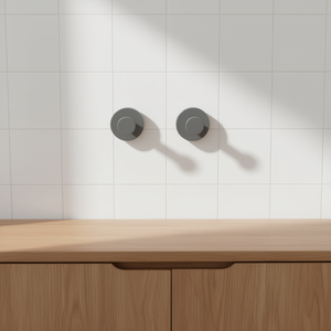 Lot de 2 crochets pour serviettes, porte-manteau mural en acier inoxydable, design minimaliste pour armoire, salle de bain, chambre à coucher, meubles - Product Image 2