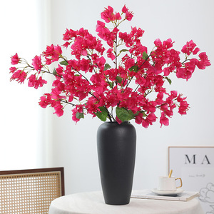 Vente en gros d'usine : Fleurs artificielles modernes en soie, faites à la main, en forme de triangle, type prunier et bougainvillier, pour la décoration de mariages, de maisons et d'événements. - Product Image 1