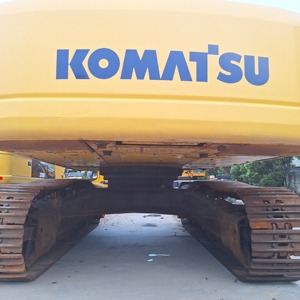 Excavadora de cadenas usada Komatsu PC400 de bajo precio, 40 toneladas, para construcción pesada y excavación de cimentaciones, en venta. - Product Image 6