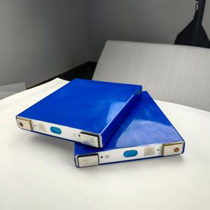 3.2V100ah класс A + призматический Lifepo4 Gotion батарейный элемент с терминалом индивидуального использования литий-железо-фосфатный аккумулятор - Product Image 5